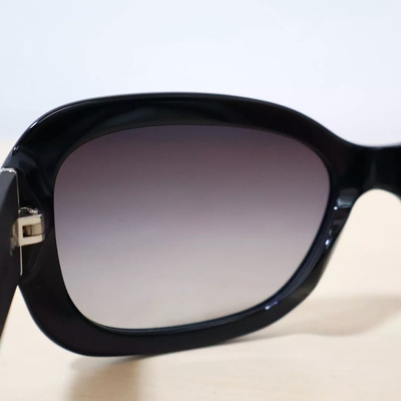 🕶️EUC Rare Chanel Tweed Boy CC Sunglasses🕶️ - Picture 10 of 17